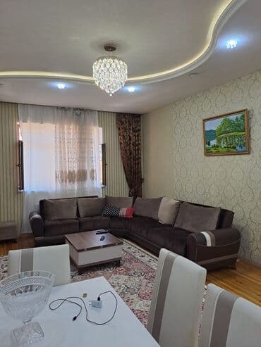 razin stansiyasi: Ev iki mərtəbəlidir və geniş həyəti var. Həyətdə açıq havada oturmaq — 13