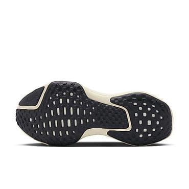 Nike ZoomX mükafatlı qaçış krossovkası – krem/bej rəng tonlarında. - — 2