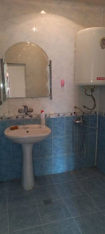 quba qecreş kiraye evler: Bakı, Bakıxanov qəs., 2 otaqlı, Köhnə tikili, 65 kv. m — 9