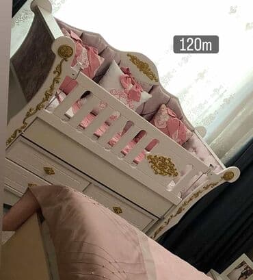 Oğlan və qız üçün, Dördbucaq, Beşik, Dəst ilə, Matras ilə, Yellənmə mexanizm ilə