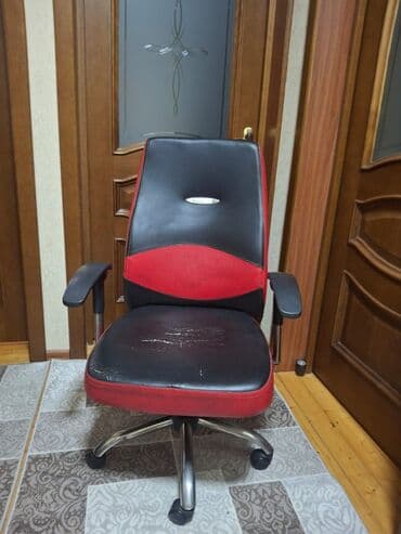 детский компьютерный стул, кресло: С колесиками, Рукояти не регулируются, Кожзаменитель — 2