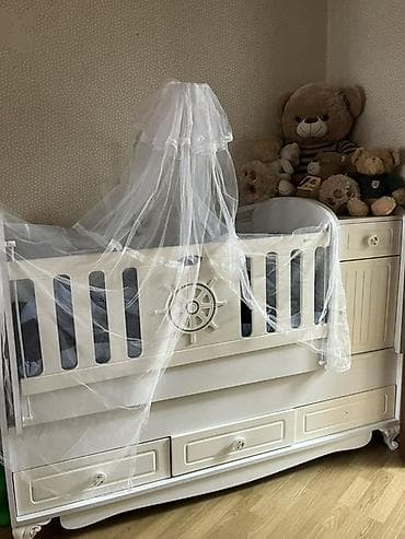 yumru transformer çarpayı: Oğlan və qız üçün, Dördbucaq, Beşik, Matras ilə — 1