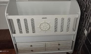 Oğlan və qız üçün, Dördbucaq, Beşik, Yellənmə mexanizm ilə lalafo.az -da Oğlan və qız üçün, Dördbucaq, Beşik, Yellənmə mexanizm ilə