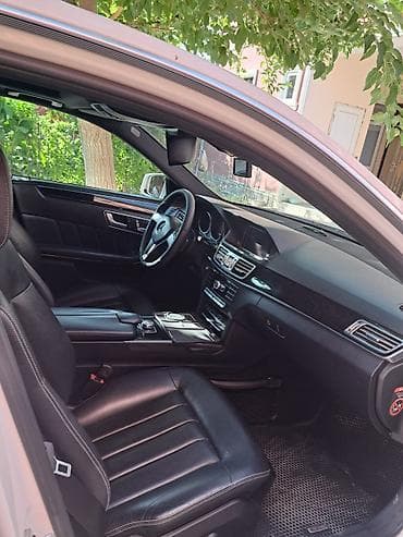 mersedes salonu: Mercedes-Benz E 250: 2.5 l | 2013 il Sedan — 7