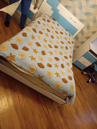 korpə carpayı: Oğlan və qız üçün, Təknəfərlik çarpayı, Yazı masası — 3