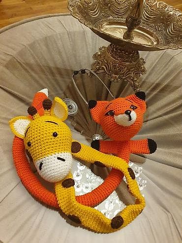 rəngli maskalar: Usaq həkim pediatr ucunfonendoskopa kecən cexol . Əl isidir . Pучная — 10