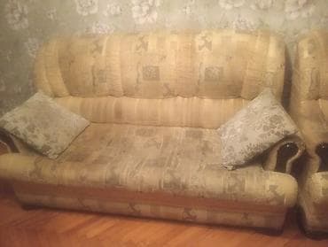 klassik divanlar: Klassik mebel dəsti – 1 divan + 2 kreslo. tecılı satılır. İnşaatçılar — 3