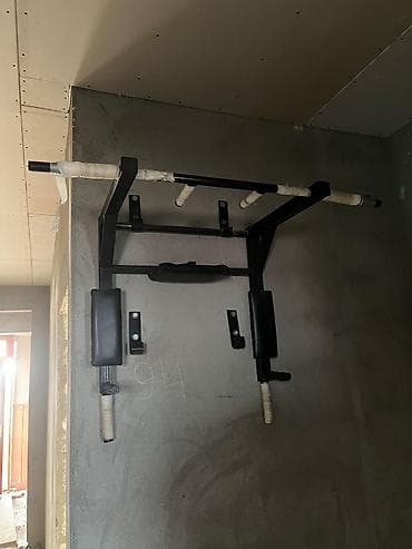 dart: Divara quraşdırılan universal turnik–press–qarın trenajoru - Metal — 1