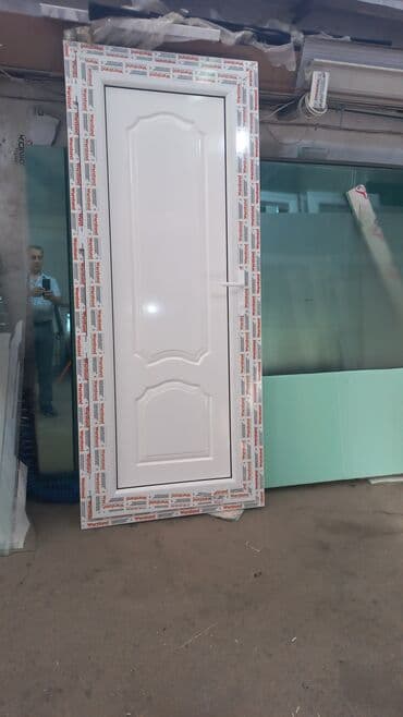 plastik qapi pencere avadanliqlari: Plastik Hamam Qapıları Karidor tərəfi MƏBƏL — 7