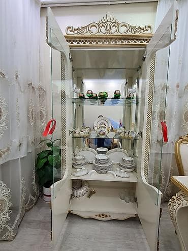 mebelerin satisi: Qorka, servant və tv altlığı yenidir. Köç məqsədilə satılır təcili — 2