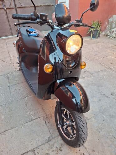 BMW: - 2, 50 sm3, 2024 il, 1338 km — 10