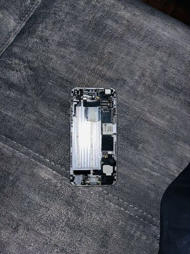 прием стиральных машин на запчасти: Gümüşü rəngdə "iPhone" korpusu. Bu "iPhone" korpusu, cihazın daxili — 2