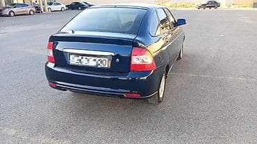 opel masini: VAZ (LADA) Priora: 1.6 l | Hetçbek — 3