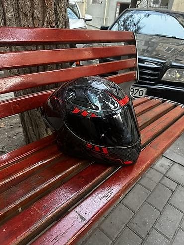 moto moped: Axor Kask Bilen bilir nece firmadi Teze alinibdi qirigi siniqi yoxdu — 1
