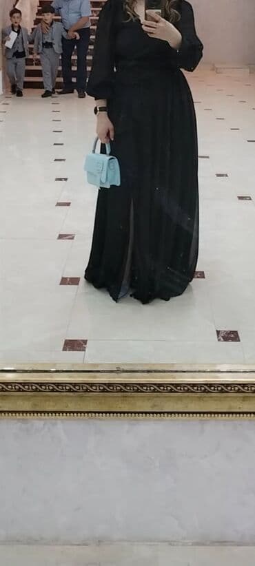 oğlanlar üçün son zəng paltarı: Zərif qara axşam/gecə geyimi - Model: Uzun, A-kəsimli, qabarıq — 3