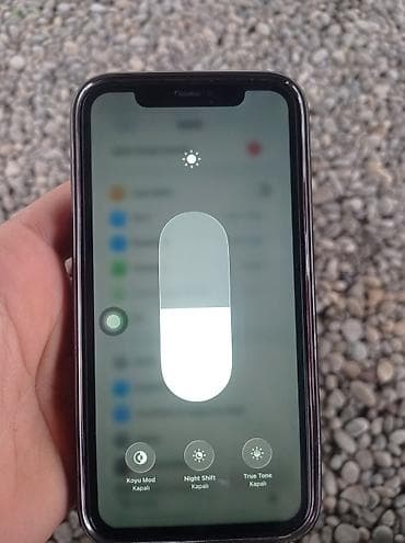 IPhone 11, 64 GB, Qara, Face ID