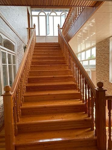 yaşam əmlak: Obyekt: Həyətli 2 mərtəbəli fərdi yaşayış evi Təsvir: - Kərpicdən — 7