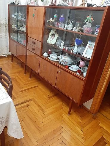 salon dolab: Mebel: Taxta vitrinli bufet-divan kompleksi (klassik üslub) Təsvir: - — 2