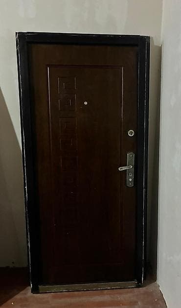 Dəmir giriş qapısı – 210×100 sm - Material: möhkəm metal — 1