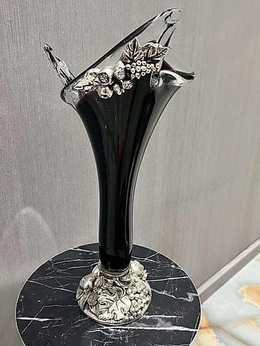 Vazalar: Bir vaza — 1