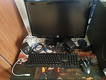 mini vitrin soyuducu: Masaüstü kompüter dəsti satılır. Dəstə Fujitsu sistem bloku, HP — 4
