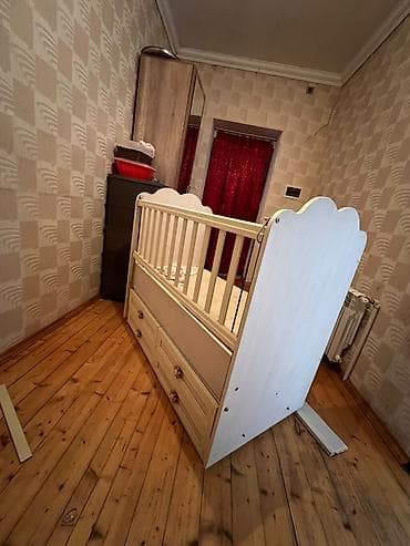 Oğlan və qız üçün, İşlənmiş, Dördbucaq, Beşik, Dəstsiz, Matras ilə, Yellənmə mexanizm ilə lalafo.az -da Oğlan və qız üçün, İşlənmiş, Dördbucaq, Beşik, Dəstsiz, Matras ilə, Yellənmə mexanizm ilə