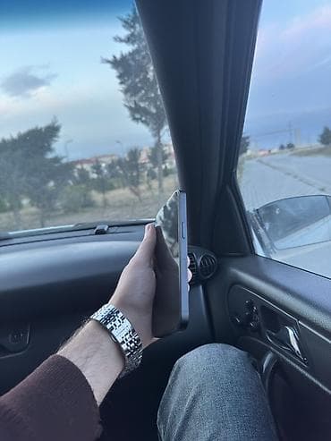 iphone x kamera: IPhone 13, 128 GB, Midnight, Simsiz şarj, Face ID — 3