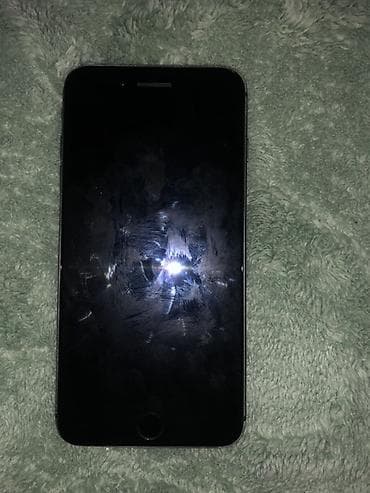 iphone 8s plus: IPhone 8 Plus, Qara, Qırıq — 6