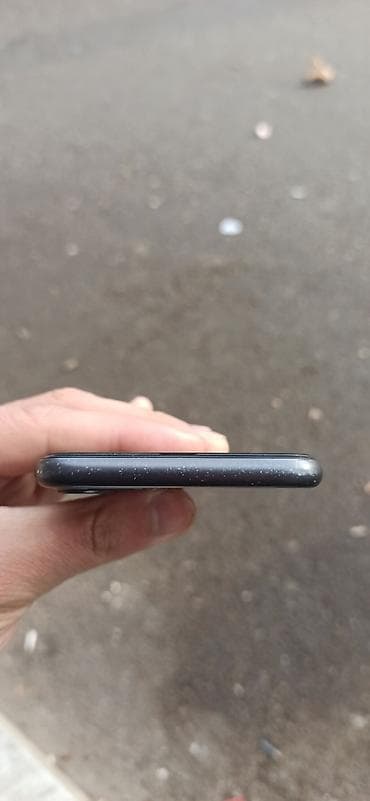 adam terezisi: IPhone 11, 128 GB, Qara, Face ID — 5