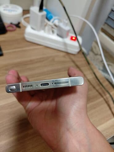 s23 ultra en ucuz: Samsung Galaxy S23 Ultra, 256 GB, rəng - Ağ, Simsiz şarj, İki sim kartlı, Face ID — 4