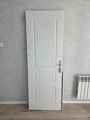 otağ qapları: Hec istifade olunmayib yeni ev alinib ve qapisi deyiwildiyinden — 2