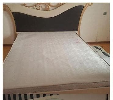 Taxt satılır Qiymət 250 azn En başdan 2.30 Ayağdan 1.68 Uzun 2.05 lalafo.az -da Taxt satılır Qiymət 250 azn En başdan 2.30 Ayağdan 1.68 Uzun 2.05