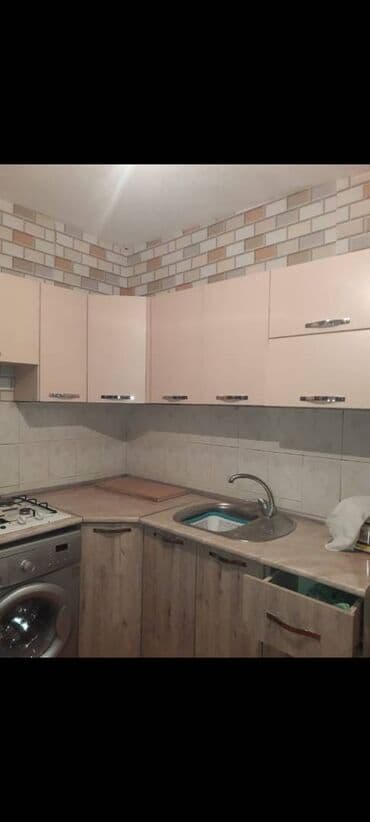 daşınmaz əmlak mənzil kirayəsi: Sabunçu rayonu,Bakıxanov(Razin),Talkuçkanın yanında 2 — 4