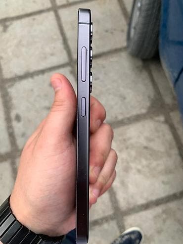 mikrofon: Smartfon – 8 GB RAM, 256 GB yaddaş Xüsusiyyətlər: Yenidir qutusu — 5