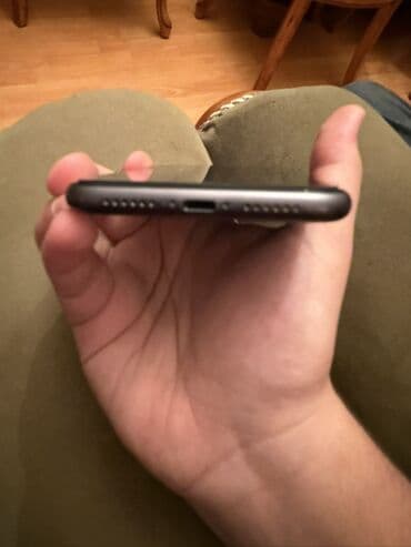 Redmi: IPhone 11, 64 GB, Qara, Face ID — 3