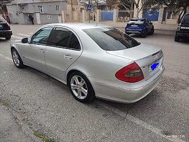 mercedes cesqa: Mercedes-Benz E-Class sedan - Kuzov: W211, gümüşü rəng, 4 qapı, sedan — 3
