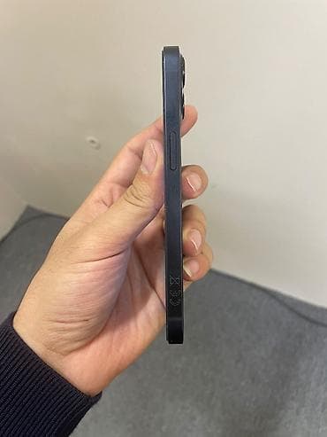 dubay versiya iphone: IPhone 13, 128 ГБ, Midnight — 2