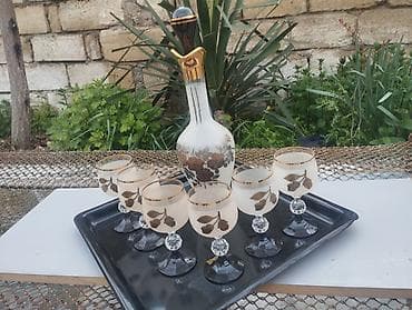 qoz bisiren: Şüşə likör dəsti - Tərkib: 1 ədəd uzunboy şüşə qrafa və 6 ədəd kiçik — 1