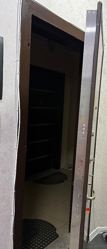 plasmas qapi: Hec bir zedesi yoxdur. Qapi deyisdirilr deye satiram — 3