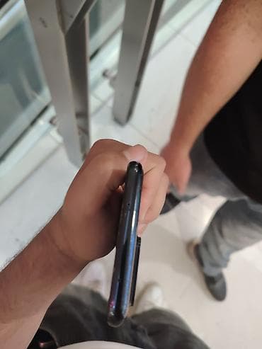 nokia 6 plus: İşləyir ama ekranı arxa şüşəsi çatdı — 4