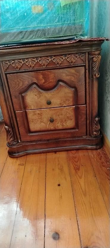 Malaziya formasina ait yataq desti tecili satilir. DESTE - Mebel 2 — 2