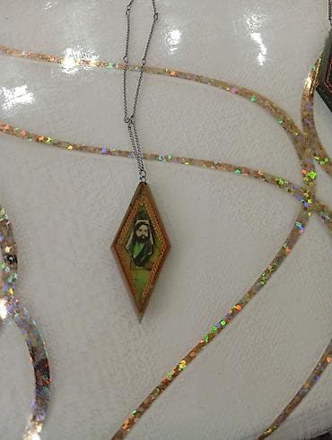 Toy paltarları və aksesuarları: Kulon, Qaşsız — 1