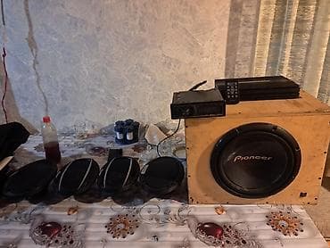 Avto səs sistemi komplekti - Subwoofer: Pioneer markalı, ağac