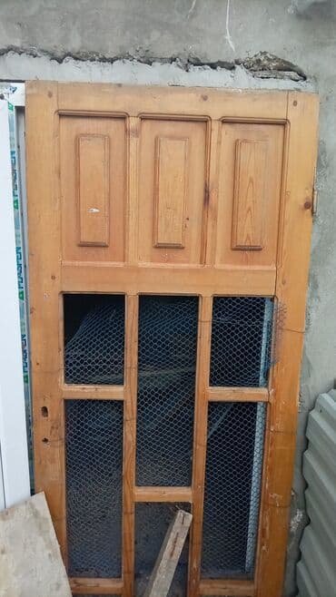 Фурнитура и комплектующие: Taxta şüşəli qapı - Material: təbii taxta karkas, alt hissədə şaquli — 2