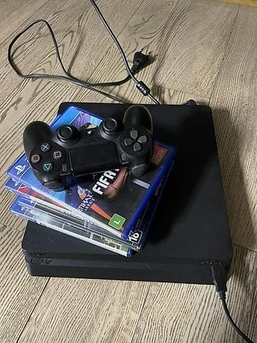 stranger things mike: PlayStation 4 fat oyun konsolu komplekti Xüsusiyyətlər: - Model: Sony — 3
