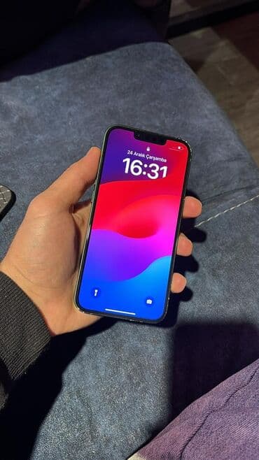 Qaşıqlar: IPhone 13, Yaşıl, Face ID — 2