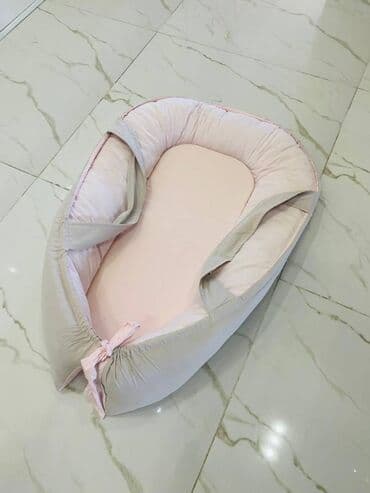 İkimərtəbəli uşaq çarpayıları: Oğlan və qız üçün, İşlənmiş, Dördbucaq, Beşik, Dəstsiz, Matras ilə, Yellənmə mexanizmsiz — 1