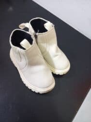 dəridən uşaq pinetkaları: Botinka, Qız üçün, 25 — 2