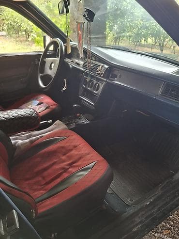 kia ehtiyat hisseleri babek: Mercedes-Benz 190: 0.2 l | 1991 il Sedan — 4