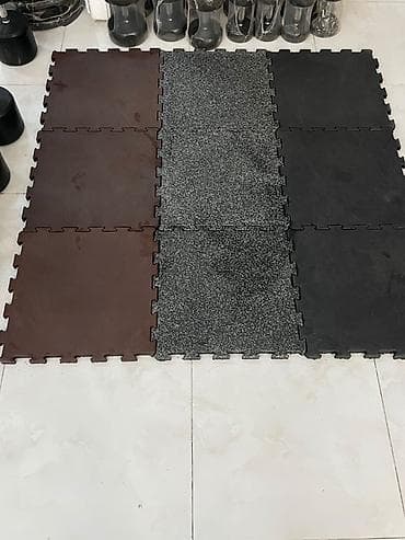 19 litre su: Rezin puzzle döşəmə panelləri - İdman zalı, fitnes studiyası — 1